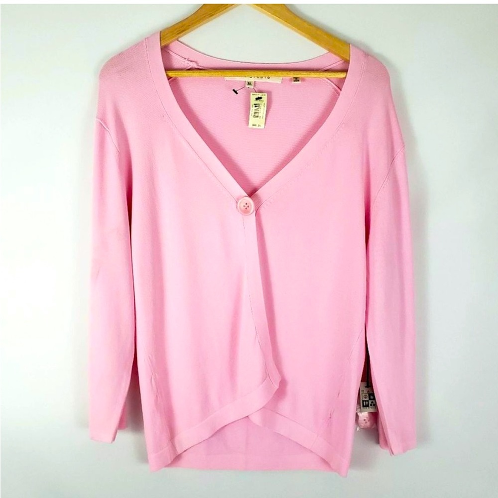MAX STUDIO Single Button Pink Cardigan beautiful pink buttons. Extra button.